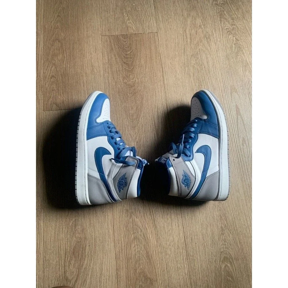 Nike Air Jordan 1 Retro High OG True Blue Size 9.5 DZ5485-410 w/ Box Laces